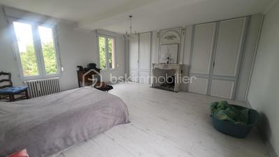 Demeure - 340 m² - 10 pièces