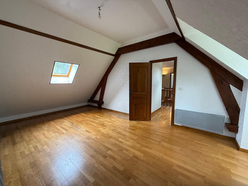 Maison - 190 m² - 6 pièces