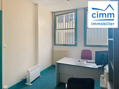 Bureau - 79 m² - 2 pièces