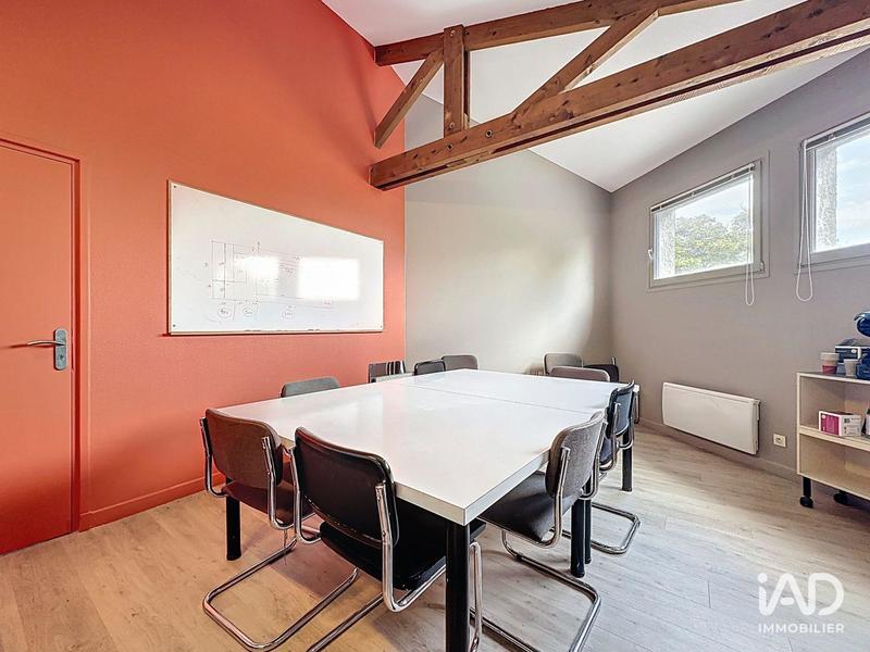 Local commercial - 1 995 m²