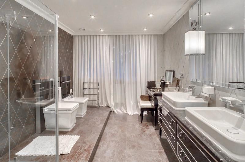 Appartement - 445 m² - 10 pièces