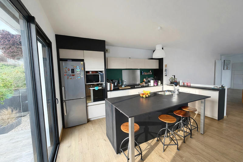 Maison - 176 m² - 7 pièces