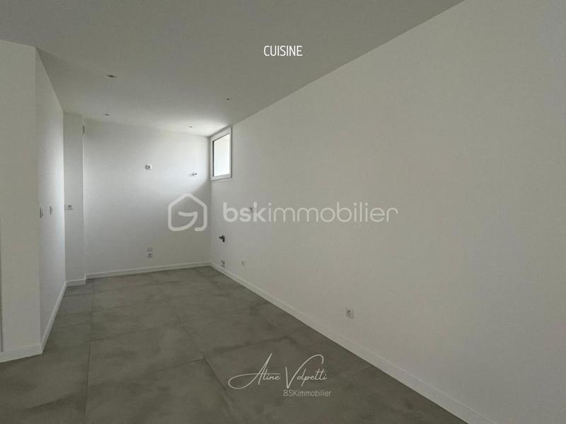 Maison - 137 m² - 4 pièces