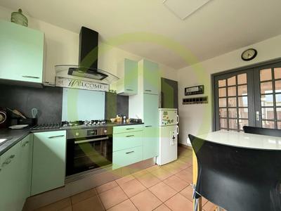 Maison - 160 m² - 8 pièces