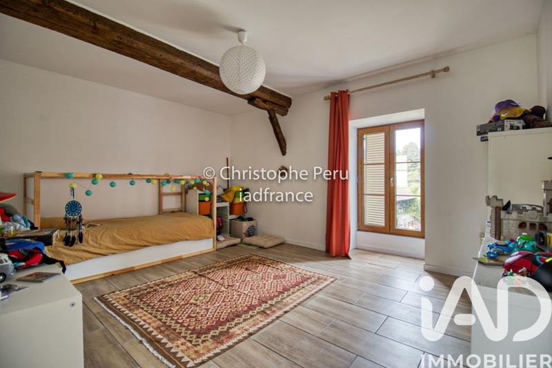 Maison - 229 m² - 9 pièces