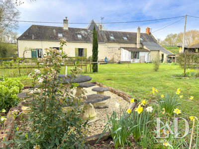 Maison - 205 m² - 12 pièces