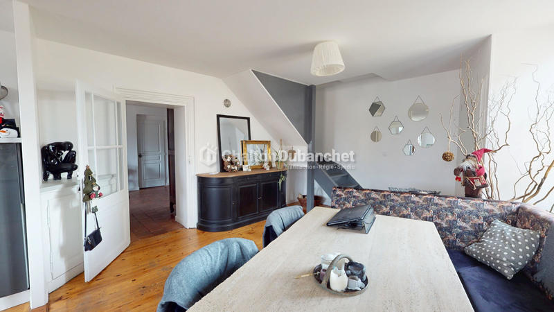 Appartement - 195 m² - 8 pièces