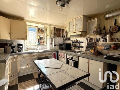 Maison - 180 m² - 8 pièces