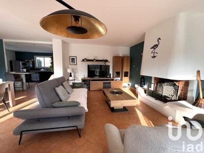 Maison - 244 m² - 9 pièces