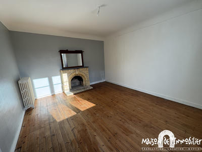 Maison - 97 m² - 4 pièces