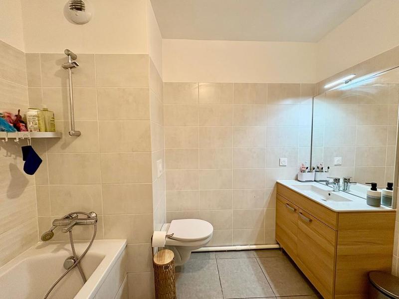 Appartement - 79 m² - 4 pièces