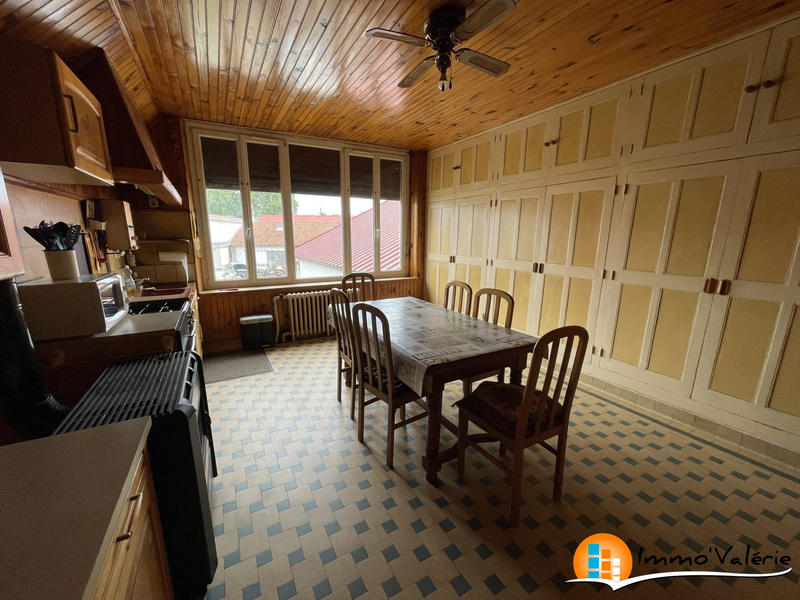 Maison - 306 m² - 10 pièces