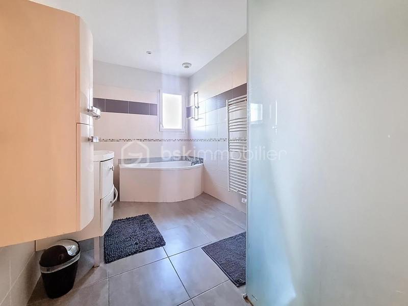 Villa - 140 m² - 5 pièces