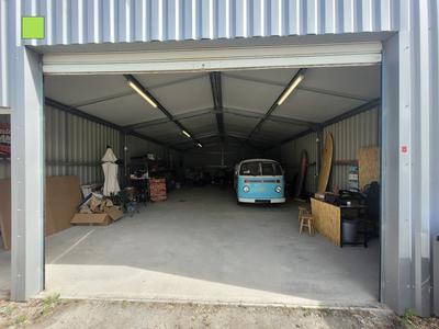 Hangar - 120 m²