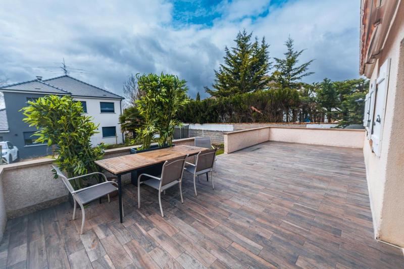 Pavillon - 124 m² - 6 pièces