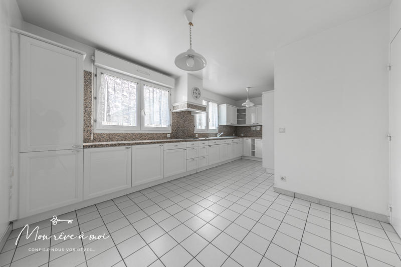 Appartement - 81 m² - 4 pièces