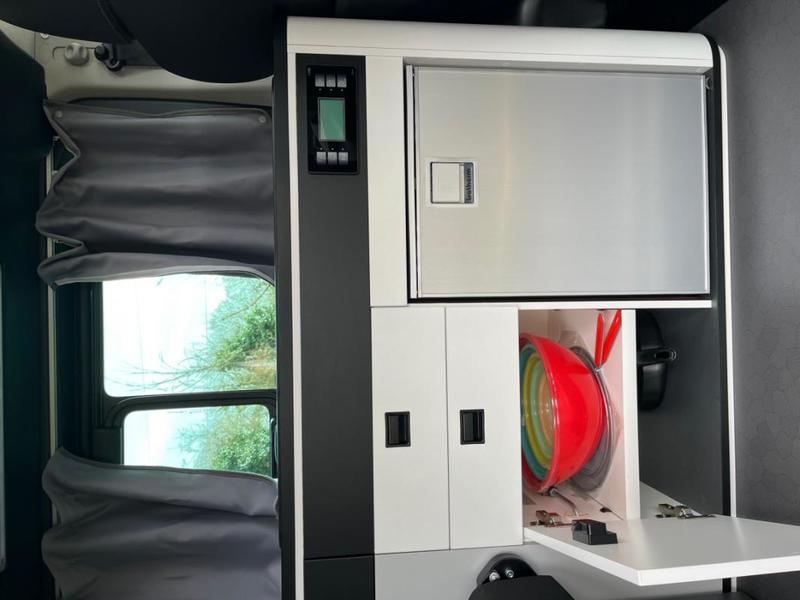 Renault Trafic Grand SpaceNomad III équilibre blue dCi 150 Edc