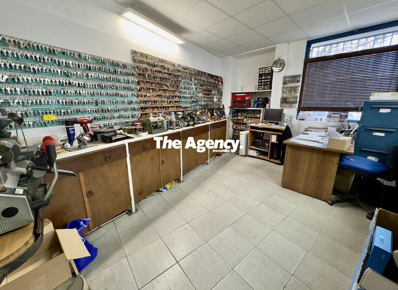 Fonds de commerce - 80 m²