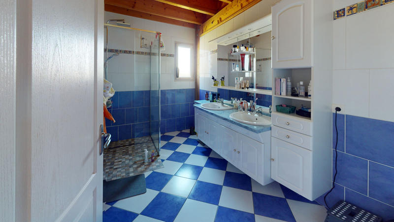 Maison - 167 m² - 4 pièces