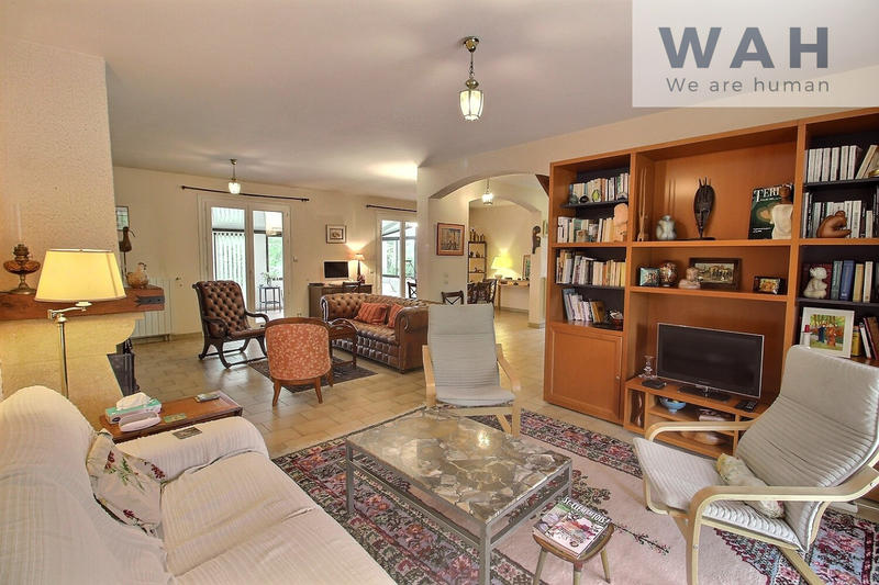 Maison - 187 m² - 7 pièces