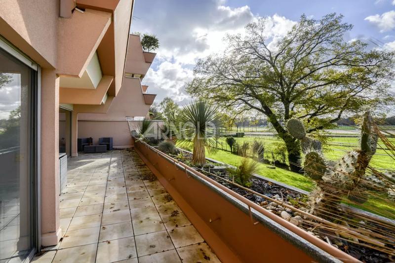 Appartement - 107 m² - 5 pièces