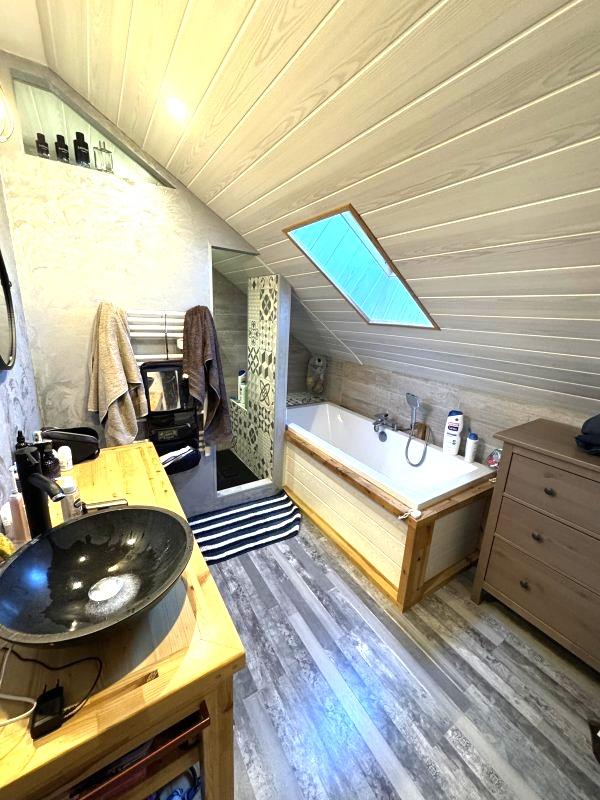 Maison - 127 m² - 6 pièces