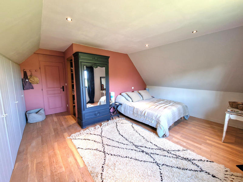 Maison - 165 m² - 6 pièces