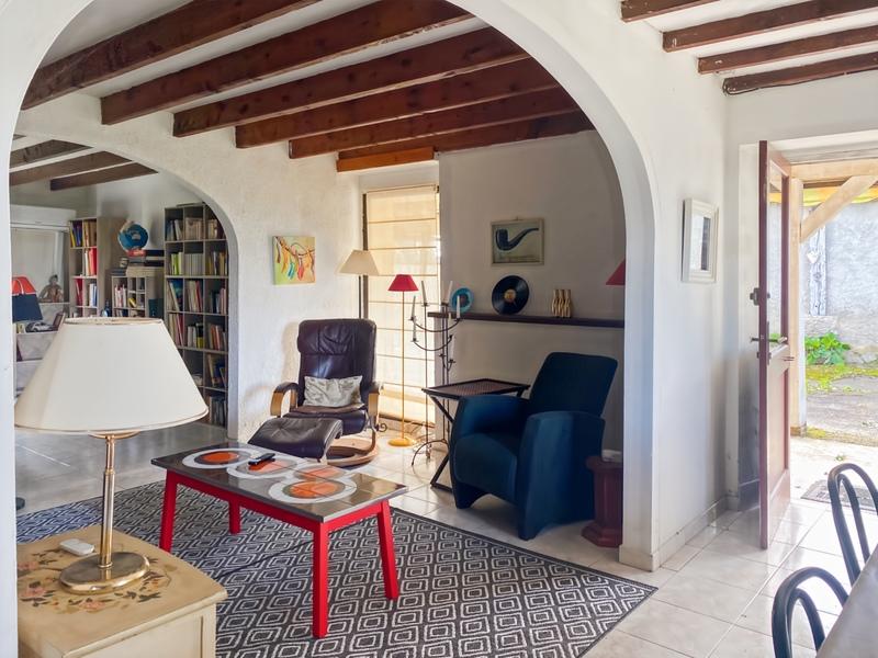 Maison - 180 m² - 8 pièces