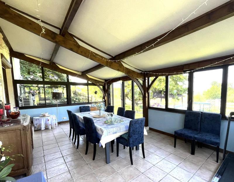 Maison - 295 m² - 10 pièces