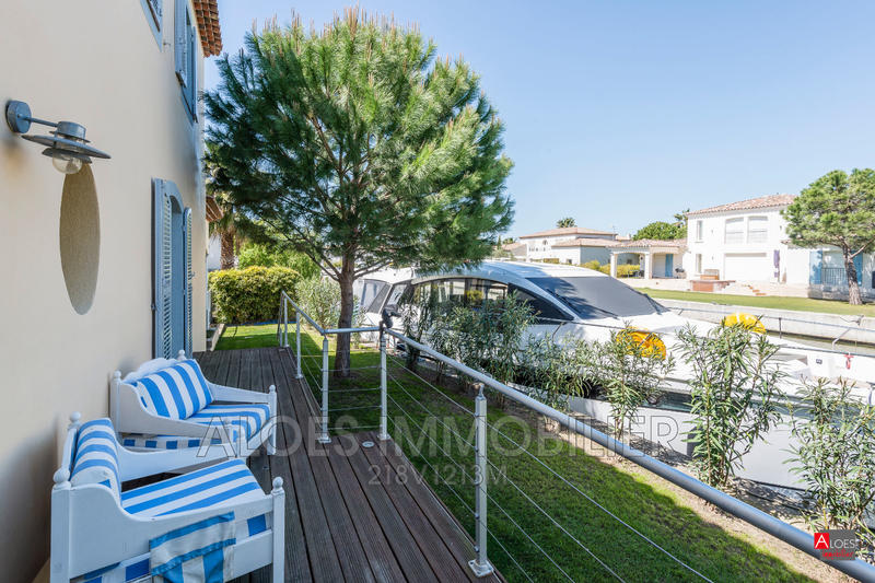 Maison - 180 m² - 6 pièces