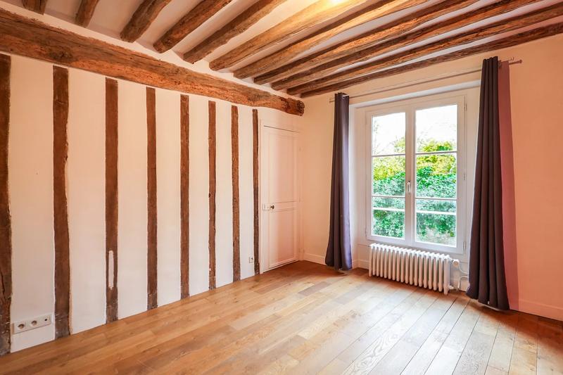 Maison - 220 m² - 7 pièces