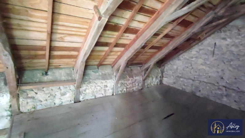 Maison - 104 m² - 6 pièces