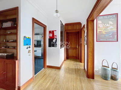 Appartement - 98 m² - 4 pièces