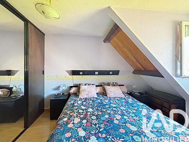 Maison - 95 m² - 5 pièces