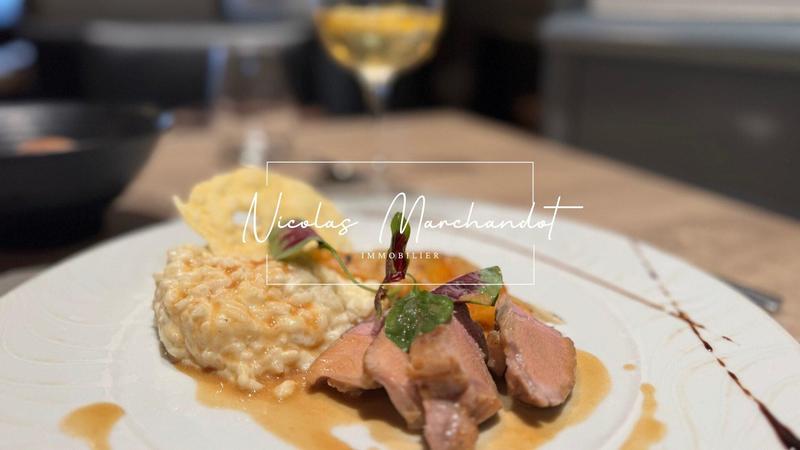 Local commercial - 110 m² - 1 pièce