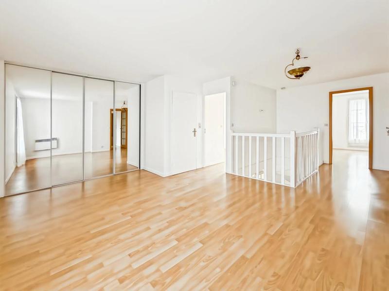 Maison - 173 m² - 6 pièces