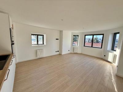 Appartement - 61 m² - 2 pièces