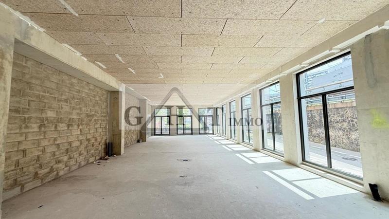 Local commercial - 180 m²