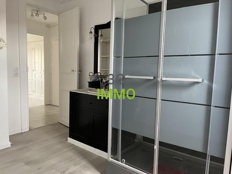 Maison en pierre - 174 m² - 7 pièces