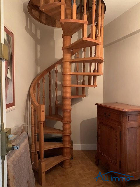 Appartement - 146 m² - 6 pièces