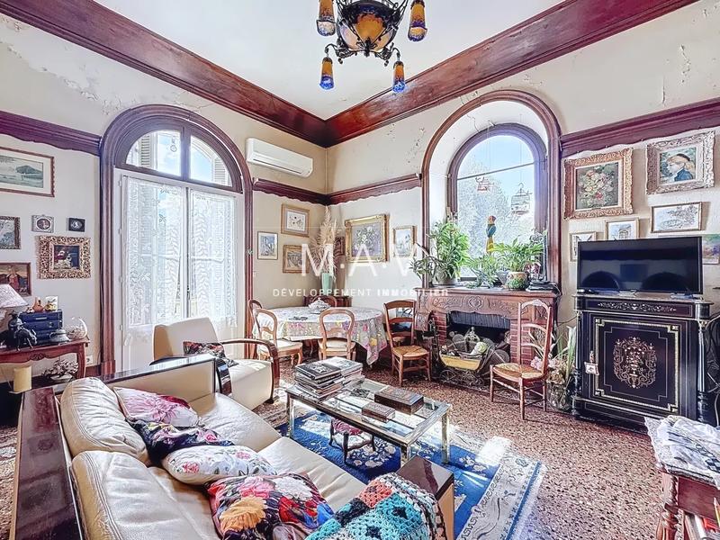 Appartement - 150 m² - 5 pièces