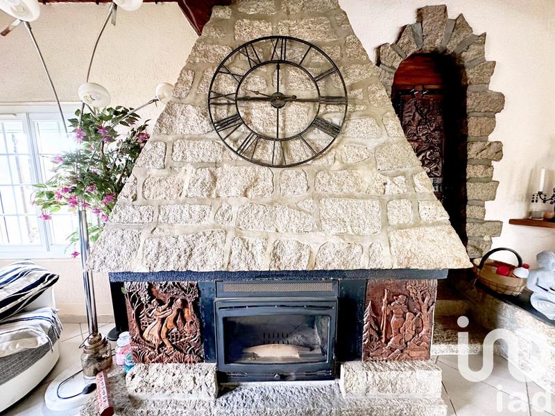 Maison - 220 m² - 6 pièces