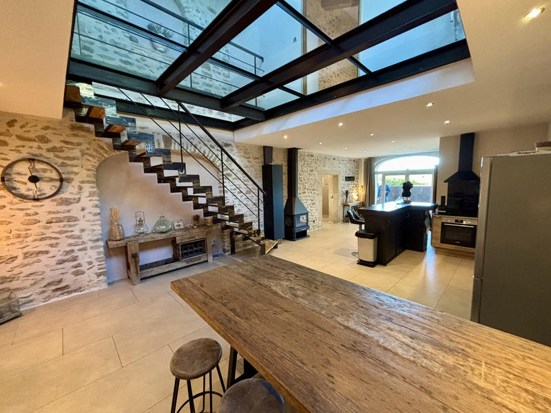 Mas - 185 m² - 5 pièces