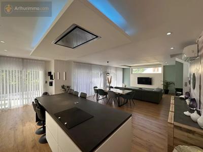 Maison - 165 m² - 6 pièces