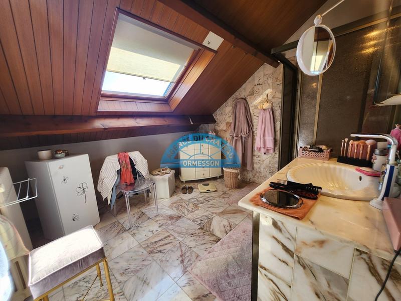 Maison - 165 m² - 6 pièces