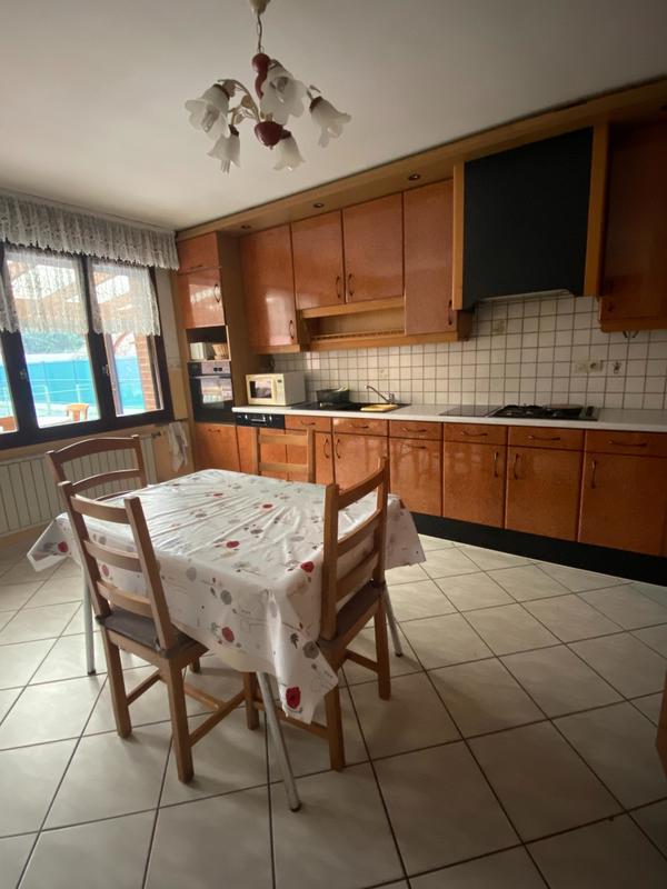 Maison - 260 m² - 7 pièces