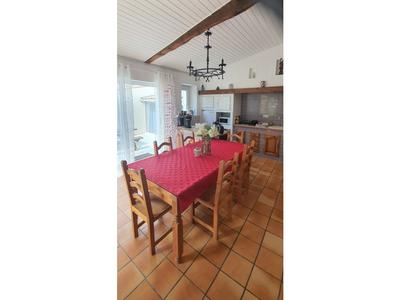 Maison - 200 m² - 7 pièces