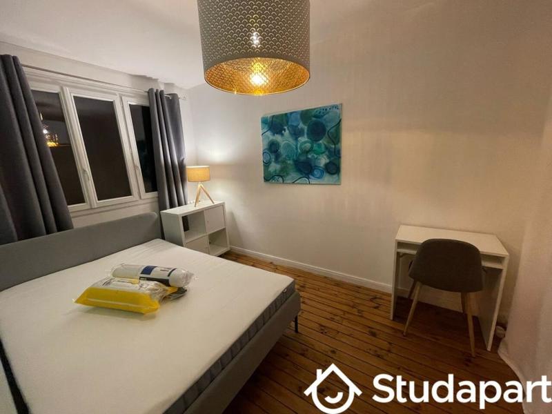 Chambre - 9 m² - 1 pièce