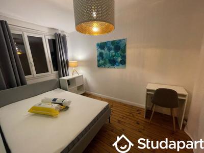 Chambre - 9 m² - 1 pièce