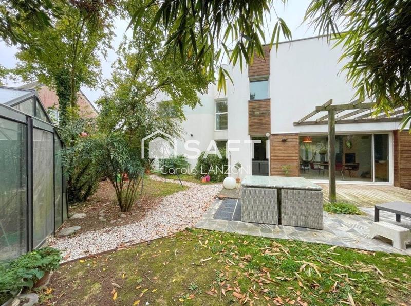 Maison - 142 m² - 5 pièces